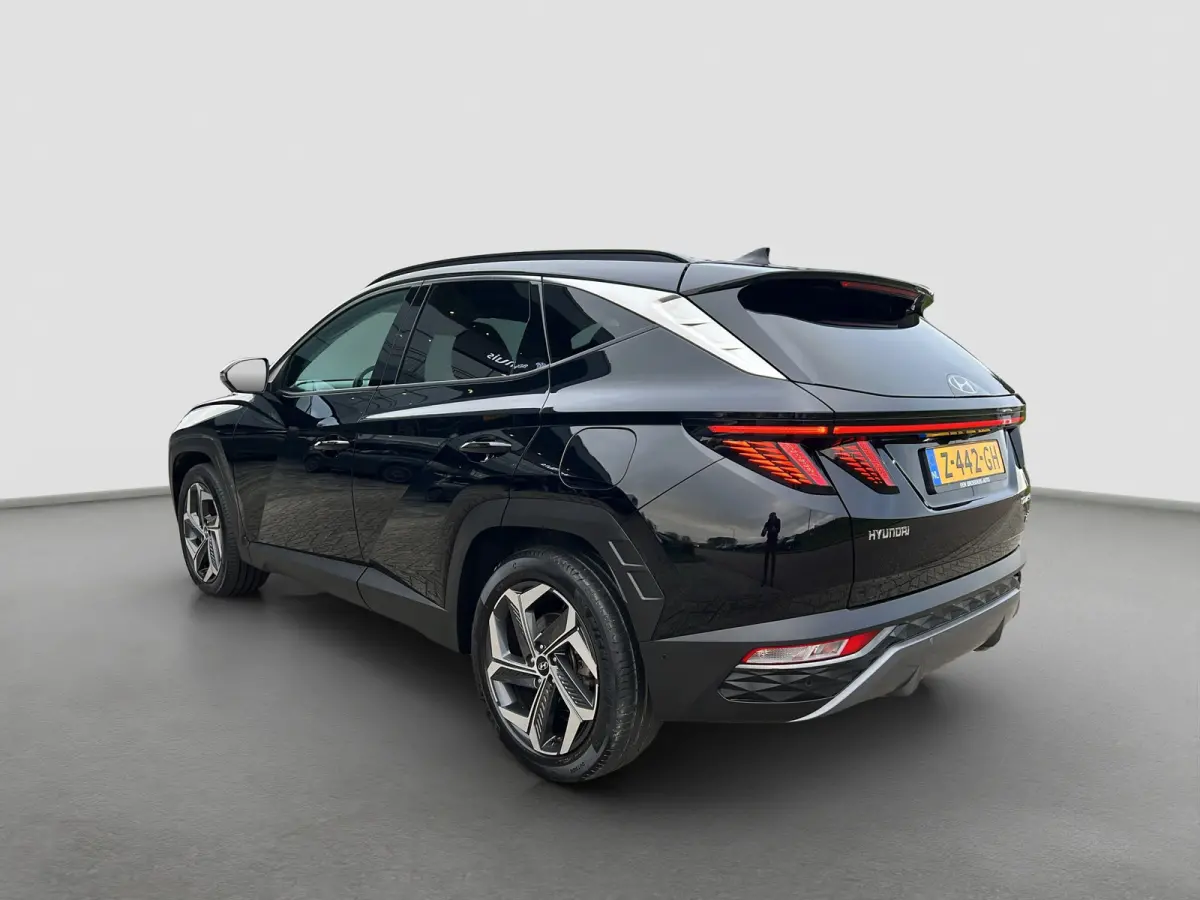 1.6 T-GDI 265pk PHEV Premium 4WD | Leder | Carplay | Climate | Keyless | Navigatie | Elek. Klep | Full - Led | 360 Camera | KRELL Audio | Elek. Stoelen | 19" Lichtmetaal | Winterpakket | Sto
