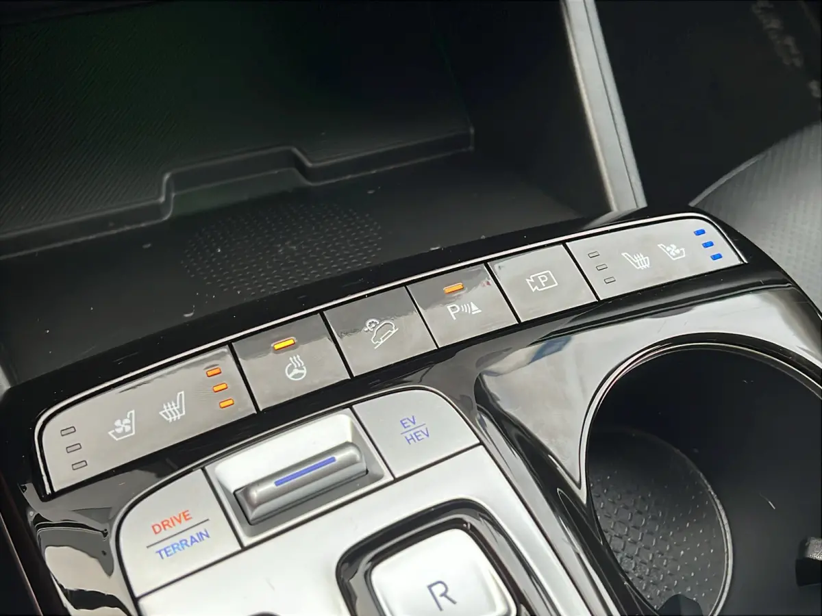 1.6 T-GDI 265pk PHEV Premium 4WD | Leder | Carplay | Climate | Keyless | Navigatie | Elek. Klep | Full - Led | 360 Camera | KRELL Audio | Elek. Stoelen | 19" Lichtmetaal | Winterpakket | Sto