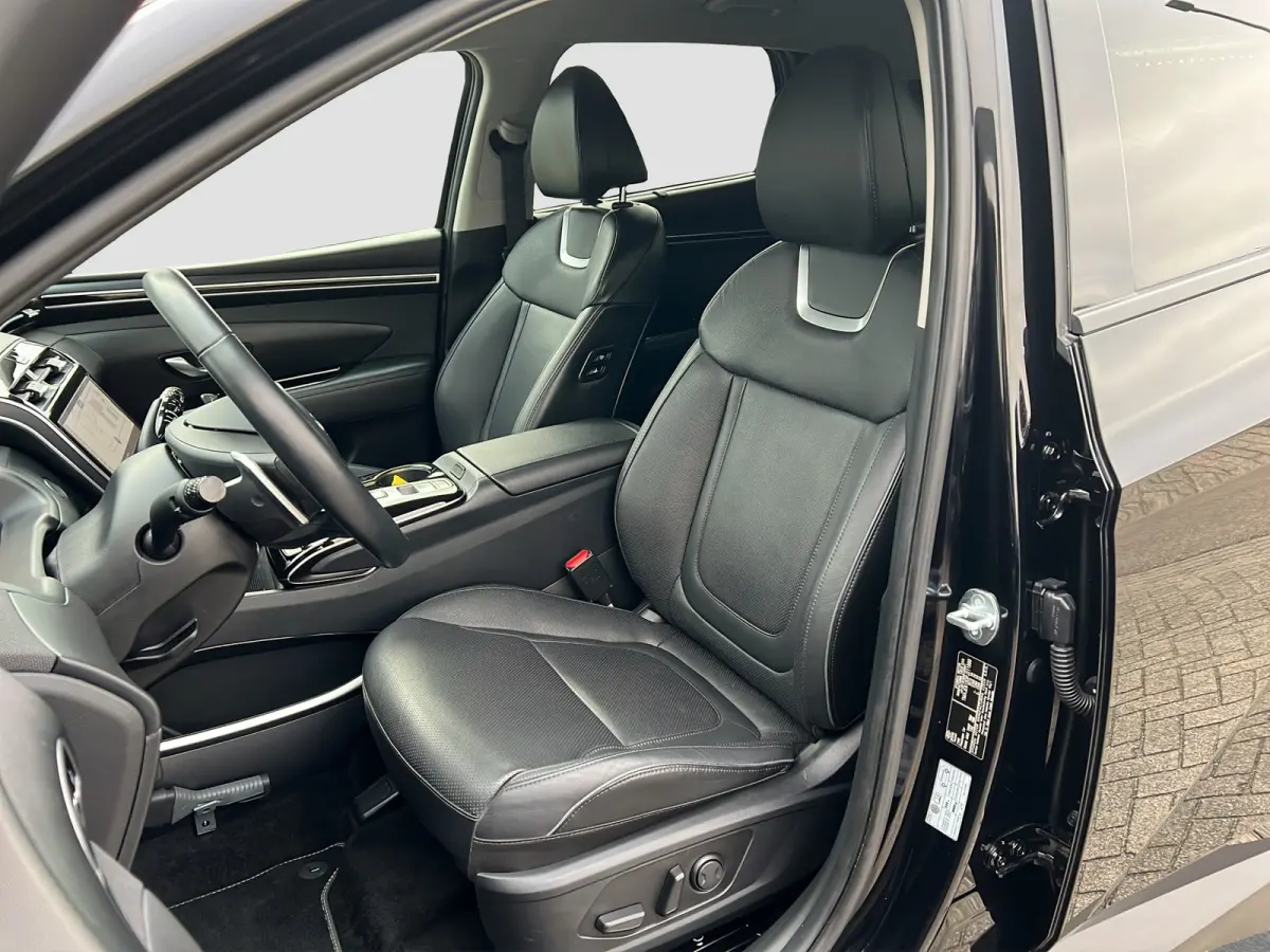 1.6 T-GDI 265pk PHEV Premium 4WD | Leder | Carplay | Climate | Keyless | Navigatie | Elek. Klep | Full - Led | 360 Camera | KRELL Audio | Elek. Stoelen | 19" Lichtmetaal | Winterpakket | Sto