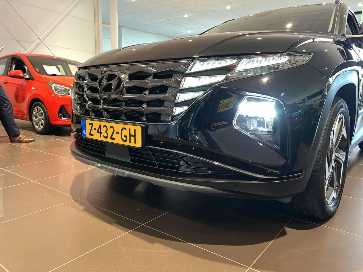 1.6 T-GDI 265pk PHEV Premium 4WD | Leder | Carplay | Climate | Keyless | Navigatie | Elek. Klep | Full - Led | 360 Camera | KRELL Audio | Elek. Stoelen | 19" Lichtmetaal | Winterpakket | Sto