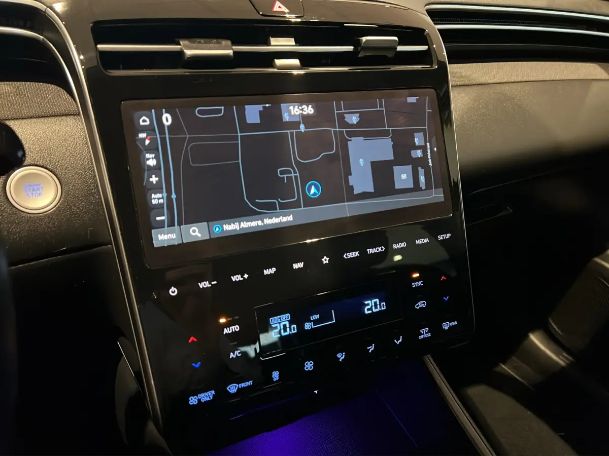 1.6 T-GDI 265pk PHEV Premium 4WD | Leder | Carplay | Climate | Keyless | Navigatie | Elek. Klep | Full - Led | 360 Camera | KRELL Audio | Elek. Stoelen | 19" Lichtmetaal | Winterpakket | Sto