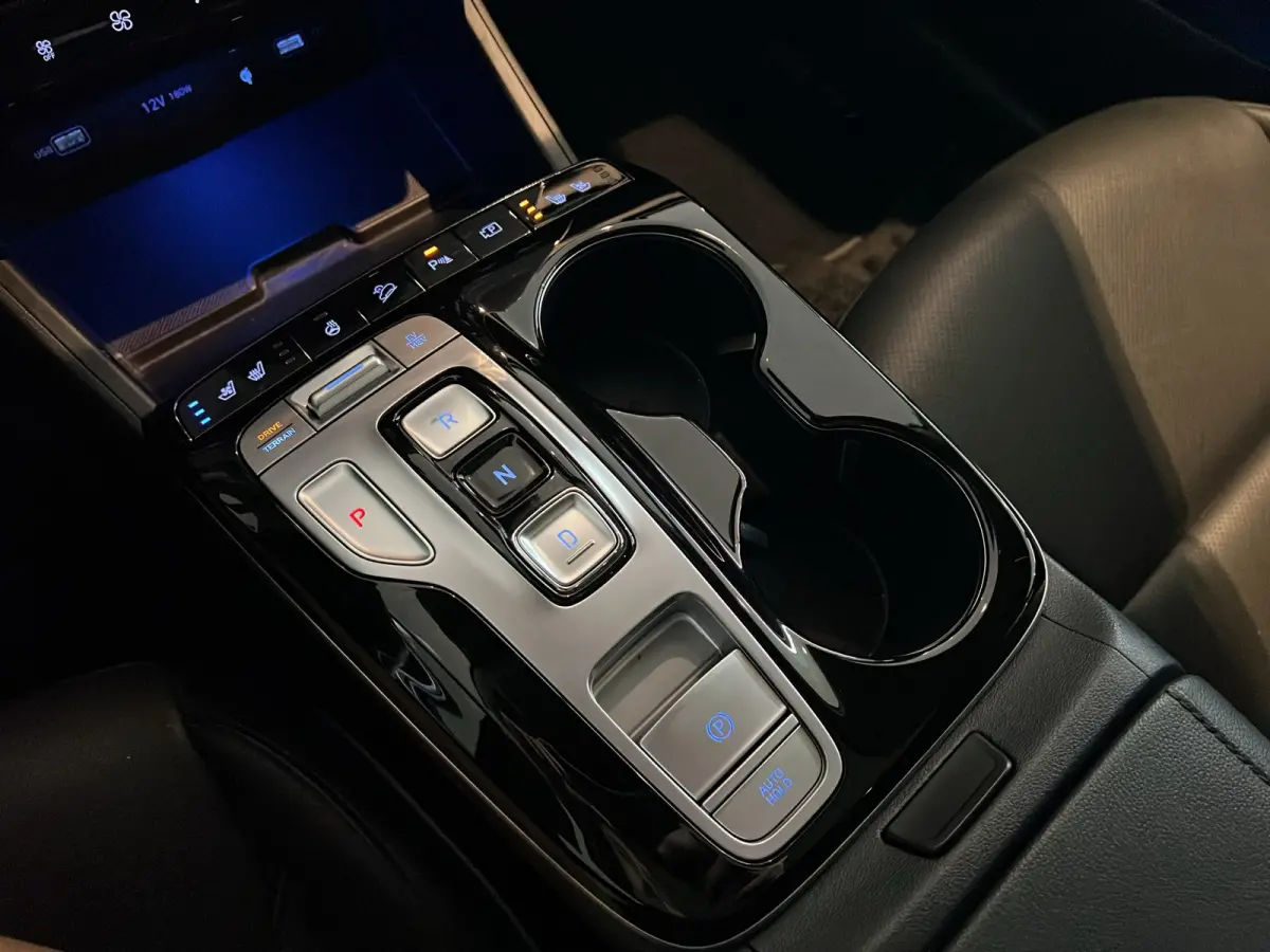 1.6 T-GDI 265pk PHEV Premium 4WD | Leder | Carplay | Climate | Keyless | Navigatie | Elek. Klep | Full - Led | 360 Camera | KRELL Audio | Elek. Stoelen | 19" Lichtmetaal | Winterpakket | Sto
