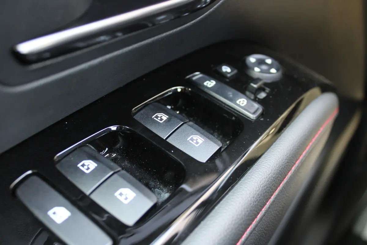 1.6 T-GDI PHEV N Line 4WD 265pk | Cruise control adaptief met Stop&Go | Dodehoekdetectie met correctie | Elektrisch bedienbare achterklep met sensorsturing