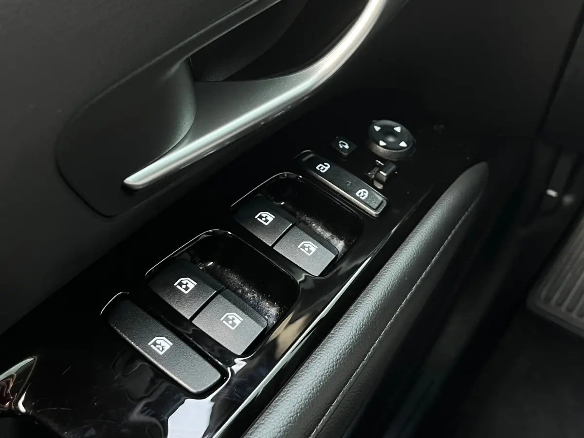 1.6 T-GDI 265pk PHEV Premium 4WD | Leder | Carplay | Climate | Keyless | Navigatie | Elek. Klep | Full - Led | 360 Camera | KRELL Audio | Elek. Stoelen | 19" Lichtmetaal | Winterpakket | Sto