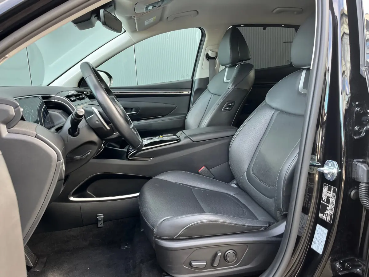 1.6 T-GDI 265pk PHEV Premium 4WD | Leder | Carplay | Climate | Keyless | Navigatie | Elek. Klep | Full - Led | 360 Camera | KRELL Audio | Elek. Stoelen | 19" Lichtmetaal | Winterpakket | Sto