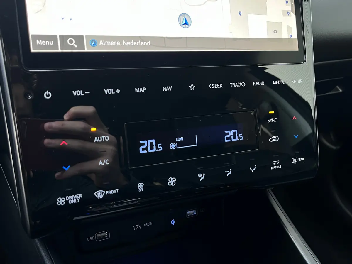 1.6 T-GDI 265pk PHEV Premium 4WD | Leder | Carplay | Climate | Keyless | Navigatie | Elek. Klep | Full - Led | 360 Camera | KRELL Audio | Elek. Stoelen | 19" Lichtmetaal | Winterpakket | Sto