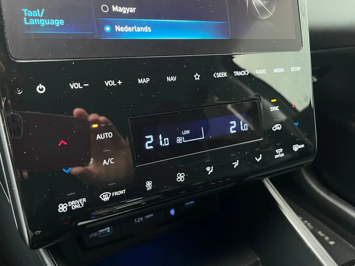 1.6 T-GDI 265pk PHEV Premium 4WD | Leder | Carplay | Climate | Keyless | Navigatie | Elek. Klep | Full - Led | 360 Camera | KRELL Audio | Elek. Stoelen | 19" Lichtmetaal | Winterpakket | Sto