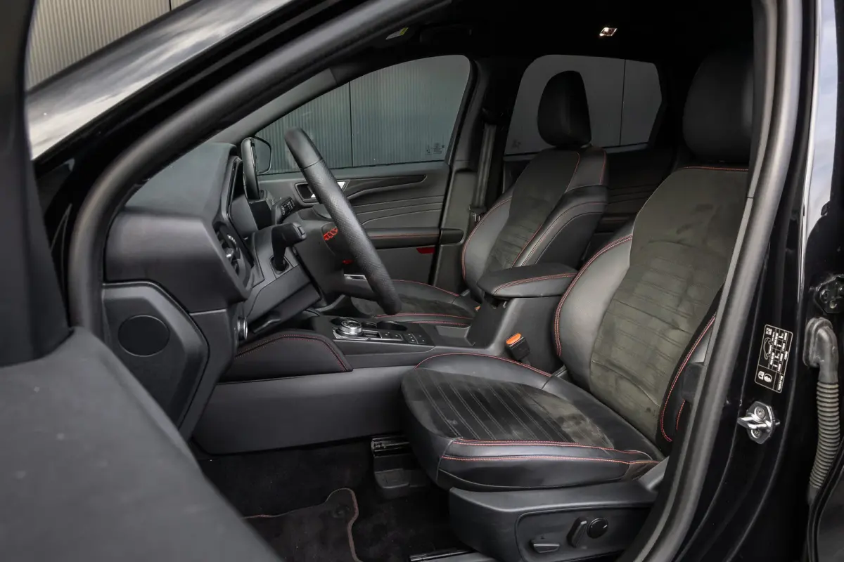 2.5 PHEV ST-Line X BLACK PACK | Adaptieve cruise | Trekhaak | B&O audio | Standkachel | Dodehoek detectie | Camera V+A | Elektr. achterklep | Head-up display