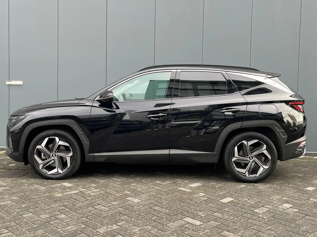 1.6 T-GDI 265pk PHEV Premium 4WD | Leder | Carplay | Climate | Keyless | Navigatie | Elek. Klep | Full - Led | 360 Camera | KRELL Audio | Elek. Stoelen | 19" Lichtmetaal | Winterpakket | Sto