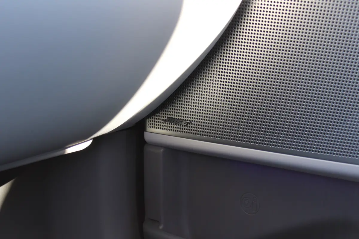 Lounge AWD 77 kWh | 1500KG trekgewicht | V2L | Elektrische stoelverstelling met geheugenfunctie | verwarming / ventilatie in voorstoelen | BOSE Audio | 360 graden camera | | Achterspoiler | 