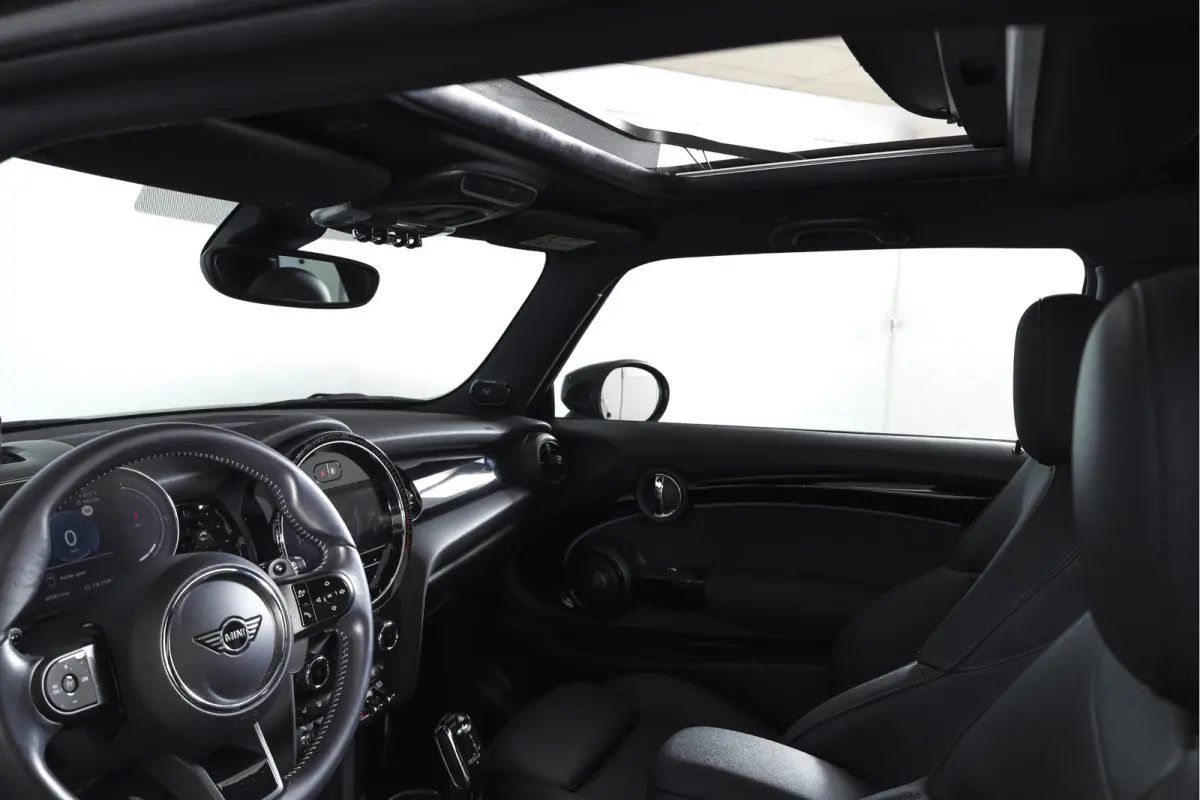 2.0 Cooper S | S/K-Panodak | Dig. Cockpit | Stoelverw. | PDC | Camera | NAV + App. Connect | ECC | Harman Kardon | LM 18" |