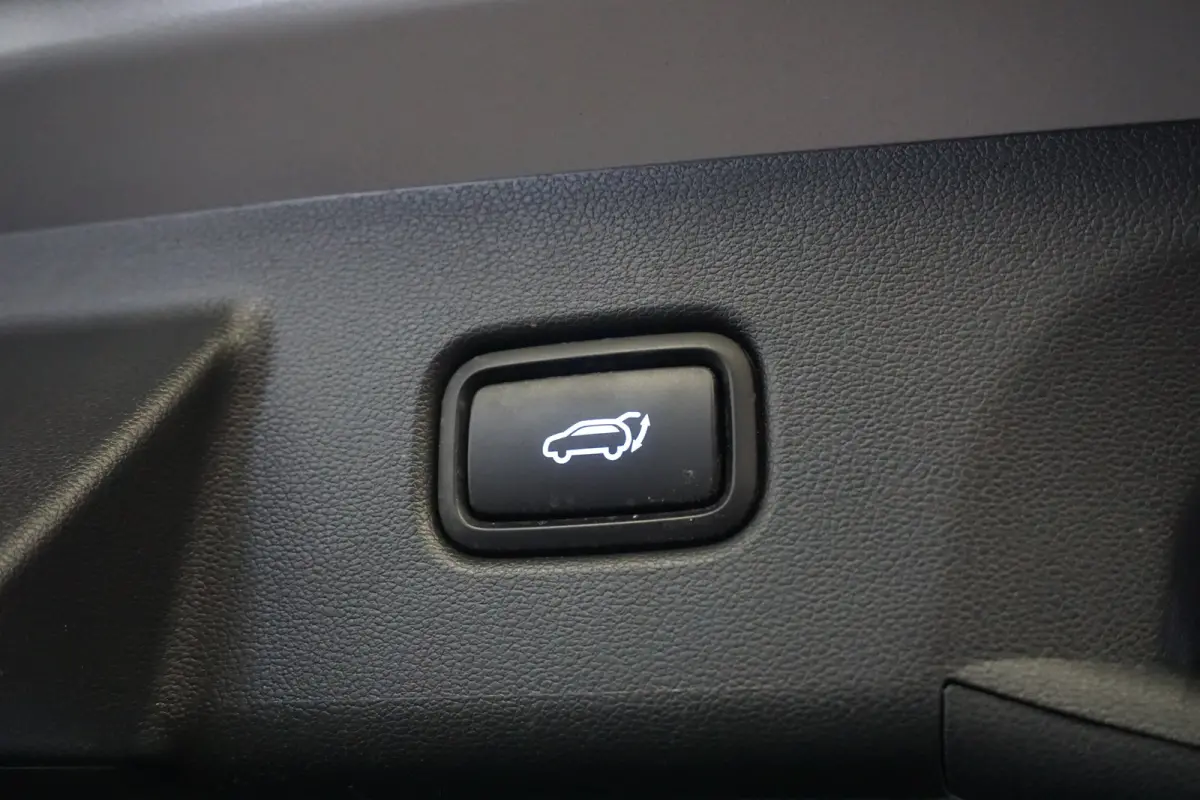 1.6 T-GDI PHEV Comfort Smart 4WD | Achteruitrijcamera | Cruise control adaptief met Stop&Go | Elektrisch bedienbare achterklep met sensorsturing