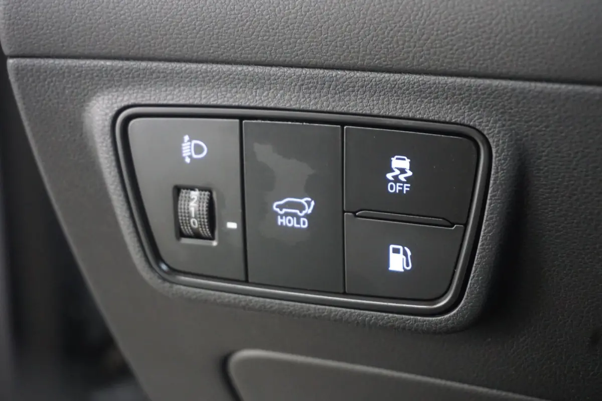 1.6 T-GDI PHEV Comfort Smart 4WD | Achteruitrijcamera | Cruise control adaptief met Stop&Go | Elektrisch bedienbare achterklep met sensorsturing