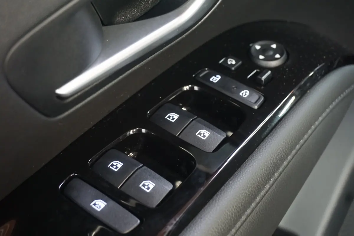 1.6 T-GDI PHEV Comfort Smart 4WD | Achteruitrijcamera | Cruise control adaptief met Stop&Go | Elektrisch bedienbare achterklep met sensorsturing