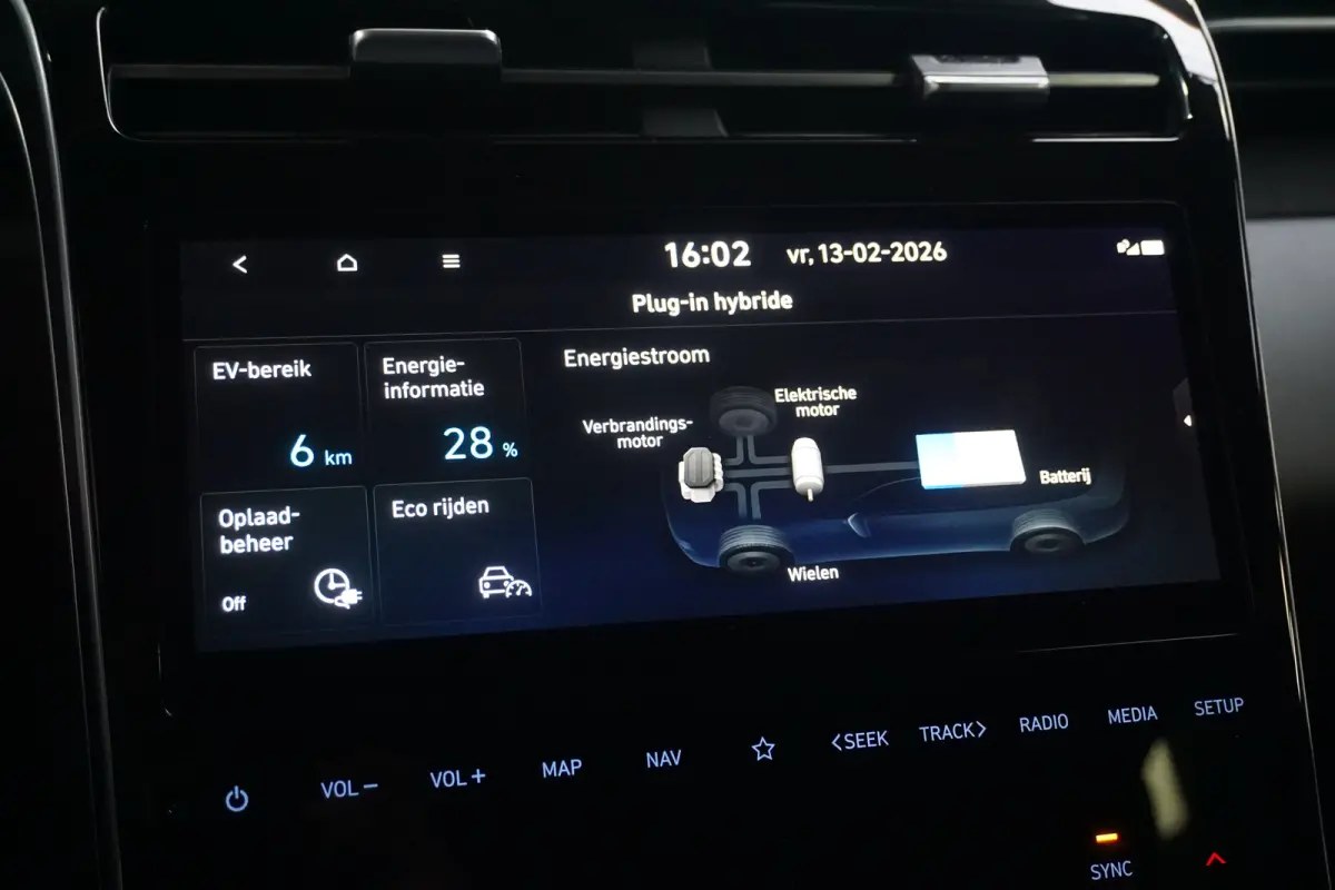 1.6 T-GDI PHEV Comfort Smart 4WD | Achteruitrijcamera | Cruise control adaptief met Stop&Go | Elektrisch bedienbare achterklep met sensorsturing