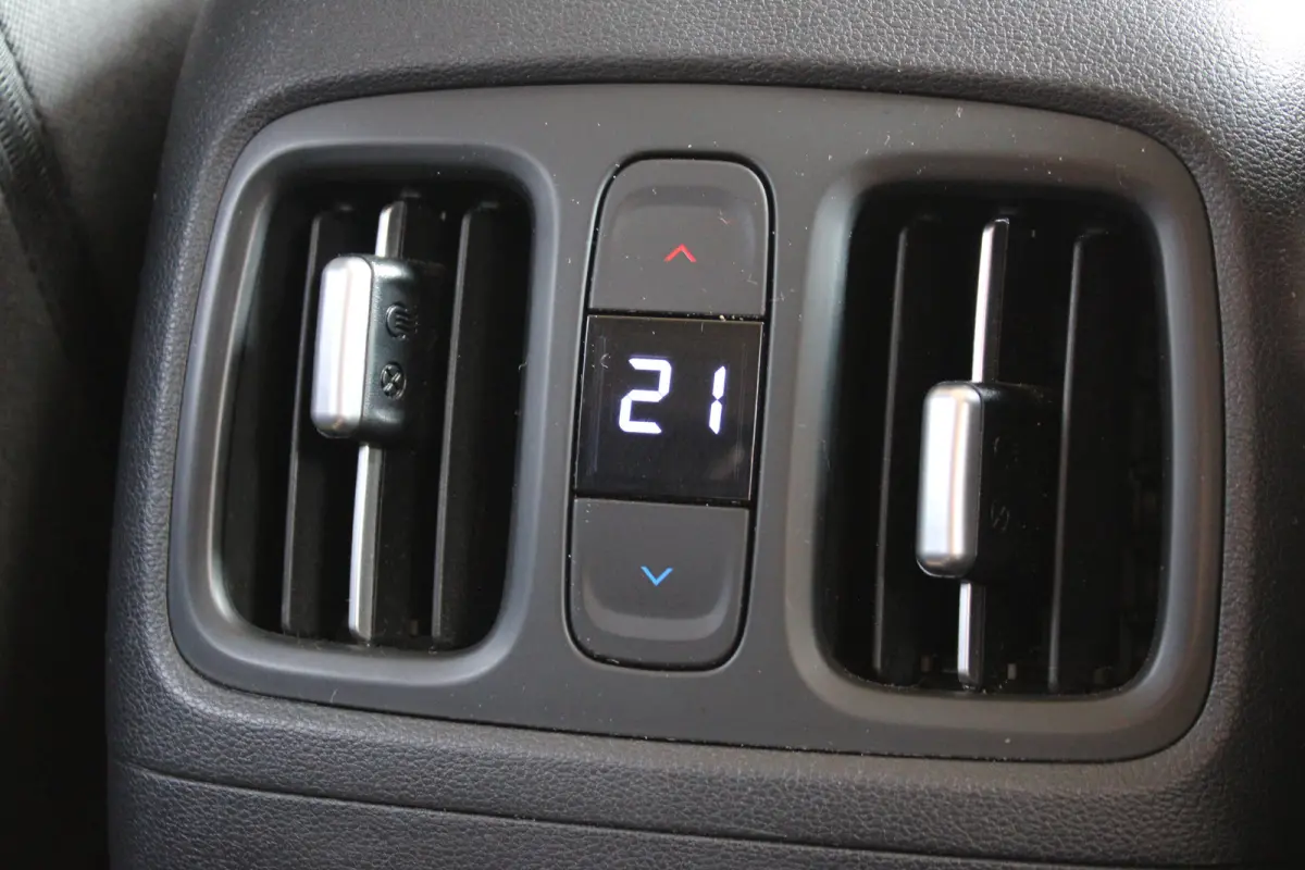 1.6 T-GDI PHEV Comfort Smart 4WD PHEV 265pk 4WD | Achteruitrijcamera | Actieve rijbaanassistentie (LKA) | Apple Carplay/Android Auto|telefoonintegratie premium