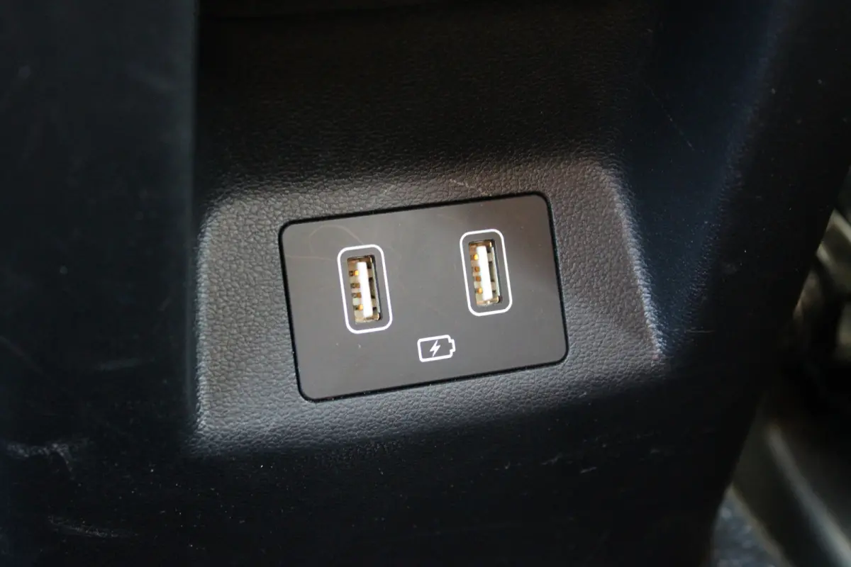 1.6 T-GDI PHEV Comfort Smart 4WD PHEV 265pk 4WD | Achteruitrijcamera | Actieve rijbaanassistentie (LKA) | Apple Carplay/Android Auto|telefoonintegratie premium