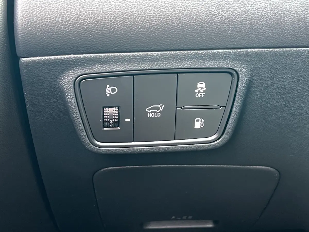 1.6 T-GDI 265pk PHEV Comfort Smart 4WD | Climate | Camera | Carplay | Keyless | Navigatie | Full - Led | Elek. Klep | Winterpakket | 19" Lichtmetaal | Krell Audio | Digitale Cockpit | Parkee