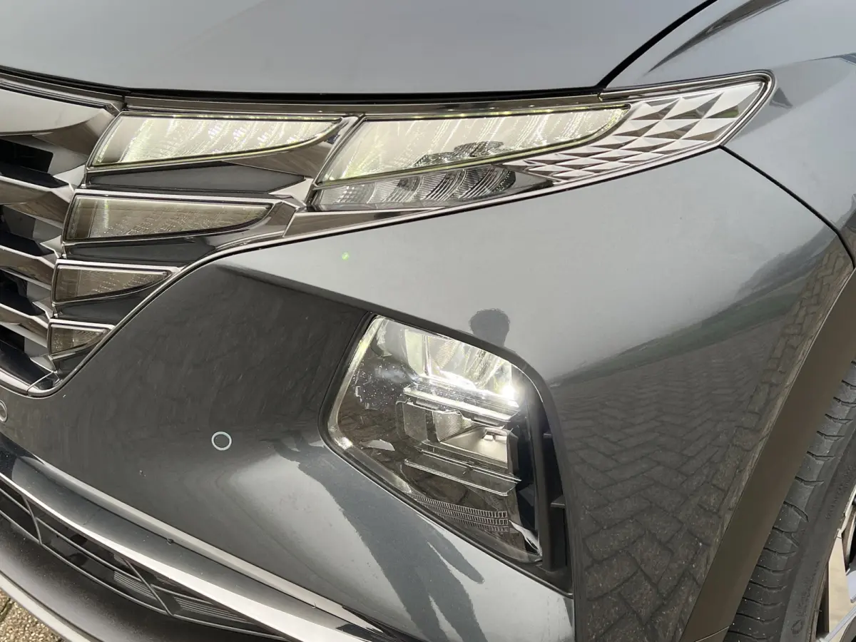 1.6 T-GDI 265pk PHEV Comfort Smart 4WD | Climate | Camera | Carplay | Keyless | Navigatie | Full - Led | Elek. Klep | Winterpakket | 19" Lichtmetaal | Krell Audio | Digitale Cockpit | Parkee