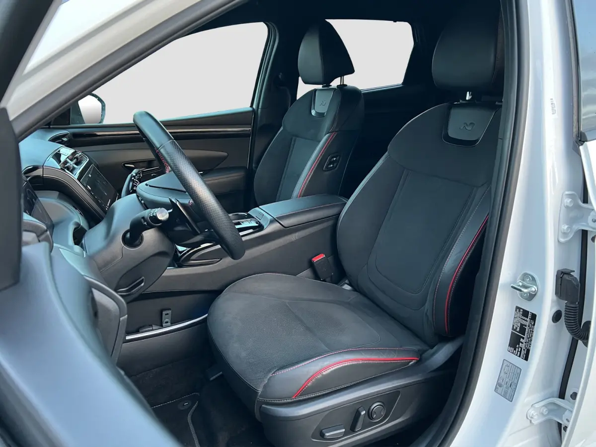 1.6 T-GDI 265pk PHEV N-Line 4WD | Leder | Climate | Keyless | Navigatie | Elek. Klep | Full - Led | 360 Camera | KRELL Audio | Elek. Stoelen | 19" Lichtmetaal | Winterpakket | Stoelventilati