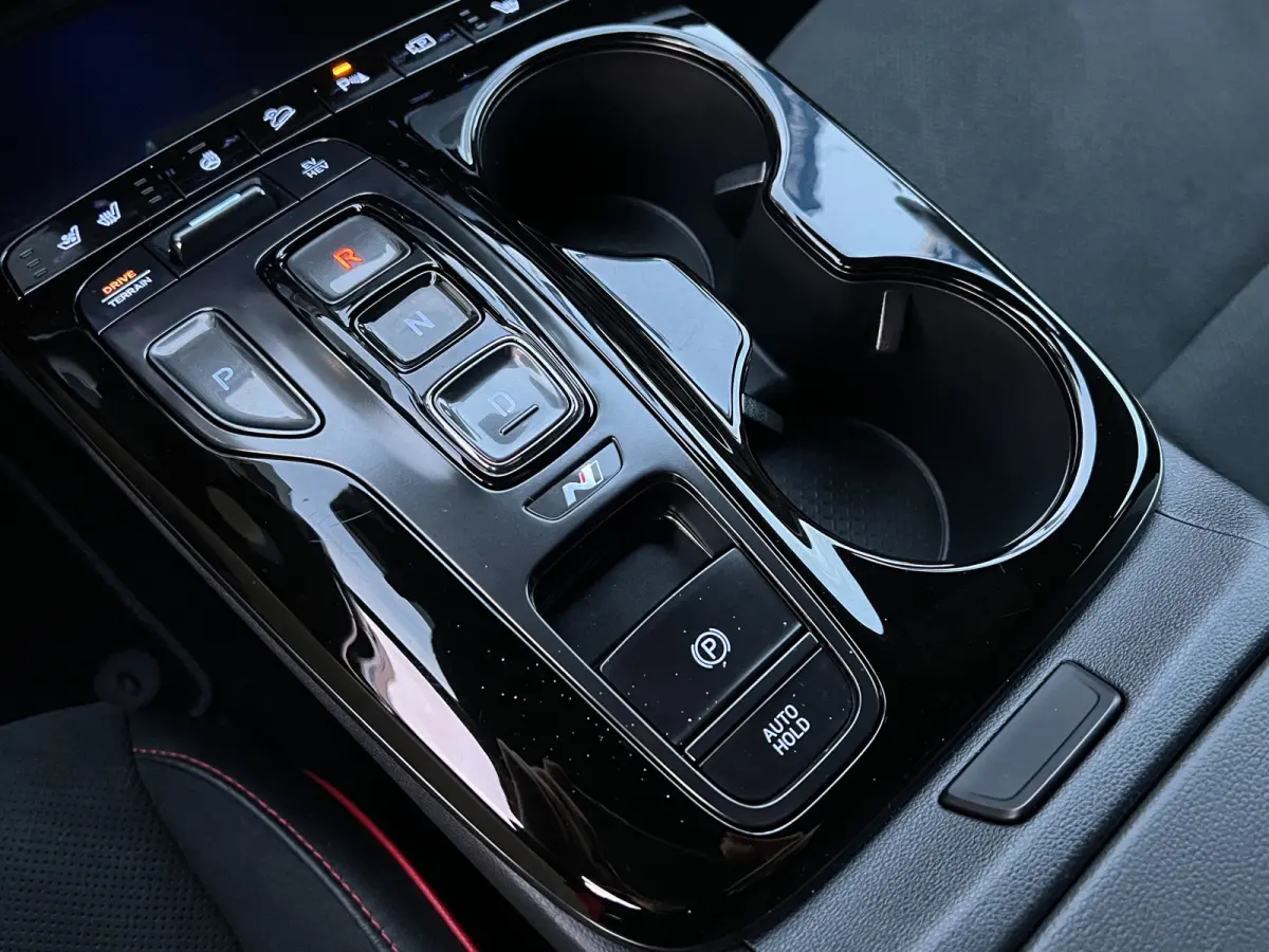 1.6 T-GDI 265pk PHEV N-Line 4WD | Leder | Climate | Keyless | Navigatie | Elek. Klep | Full - Led | 360 Camera | KRELL Audio | Elek. Stoelen | 19" Lichtmetaal | Winterpakket | Stoelventilati