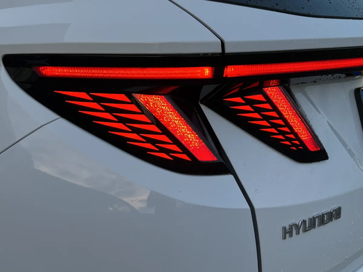 1.6 T-GDI 265pk PHEV N-Line 4WD | Leder | Climate | Keyless | Navigatie | Elek. Klep | Full - Led | 360 Camera | KRELL Audio | Elek. Stoelen | 19" Lichtmetaal | Winterpakket | Stoelventilati