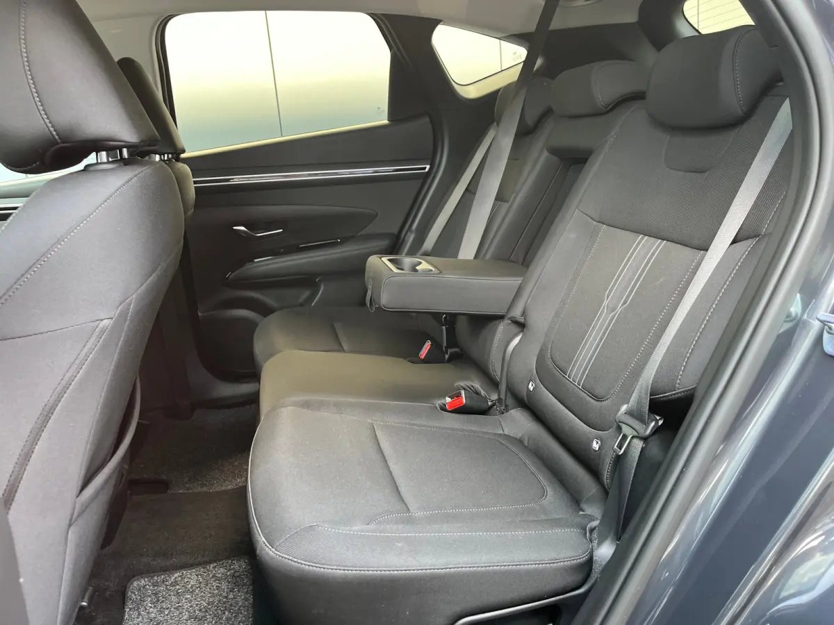 1.6 T-GDI 265pk PHEV Comfort Smart 4WD | Climate | Camera | Carplay | Keyless | Navigatie | Full - Led | Elek. Klep | Winterpakket | 19" Lichtmetaal | Krell Audio | Digitale Cockpit | Parkee