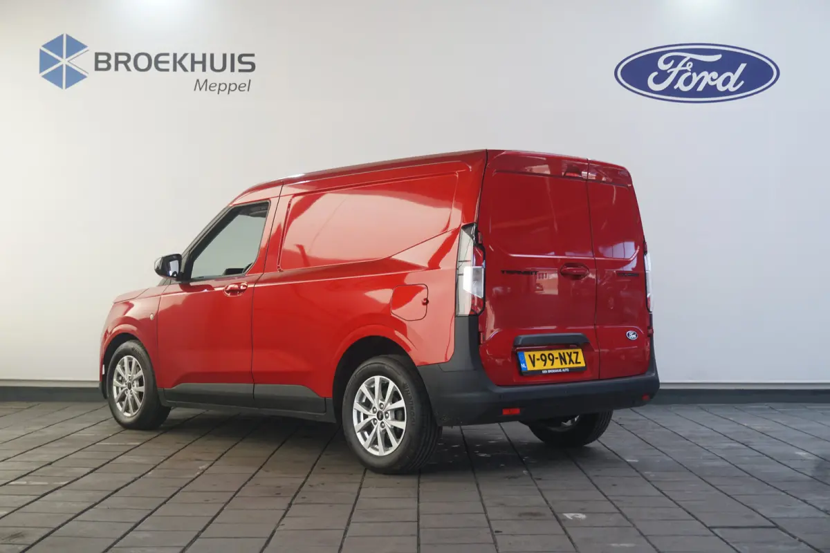 Limited 1.0 EcoBoost | Winter Pack | Navigatie | Lichtmetalen velgen | Camera |