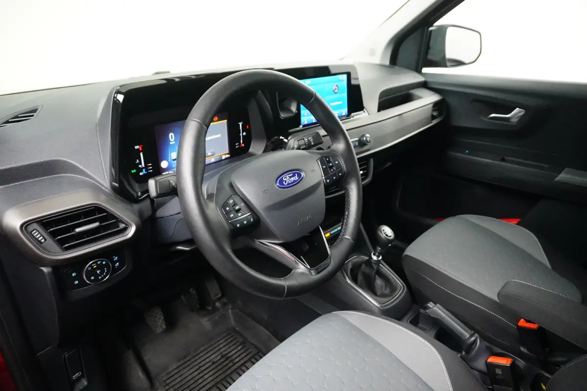 Limited 1.0 EcoBoost | Winter Pack | Navigatie | Lichtmetalen velgen | Camera |