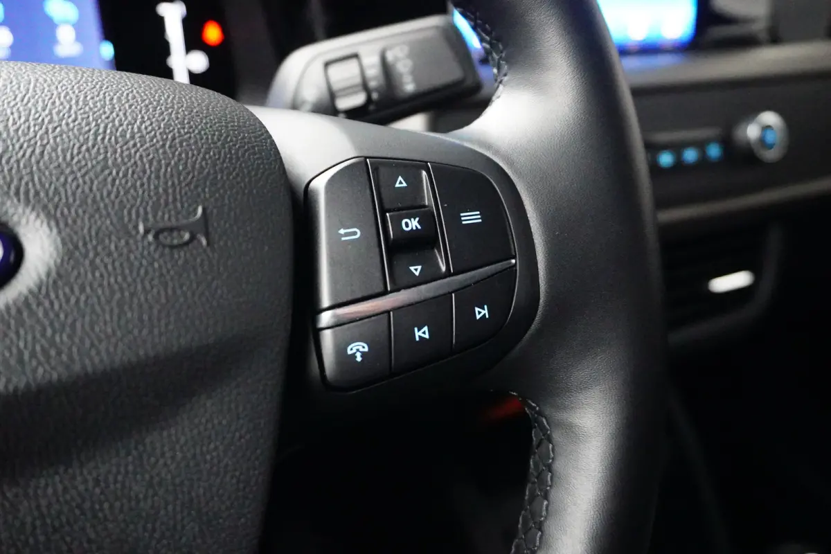 Limited 1.0 EcoBoost | Winter Pack | Navigatie | Lichtmetalen velgen | Camera |