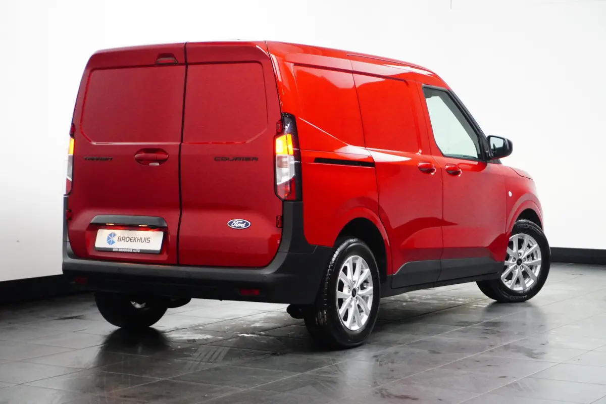 Limited 1.0 EcoBoost | Winter Pack | Navigatie | Lichtmetalen velgen | Camera |