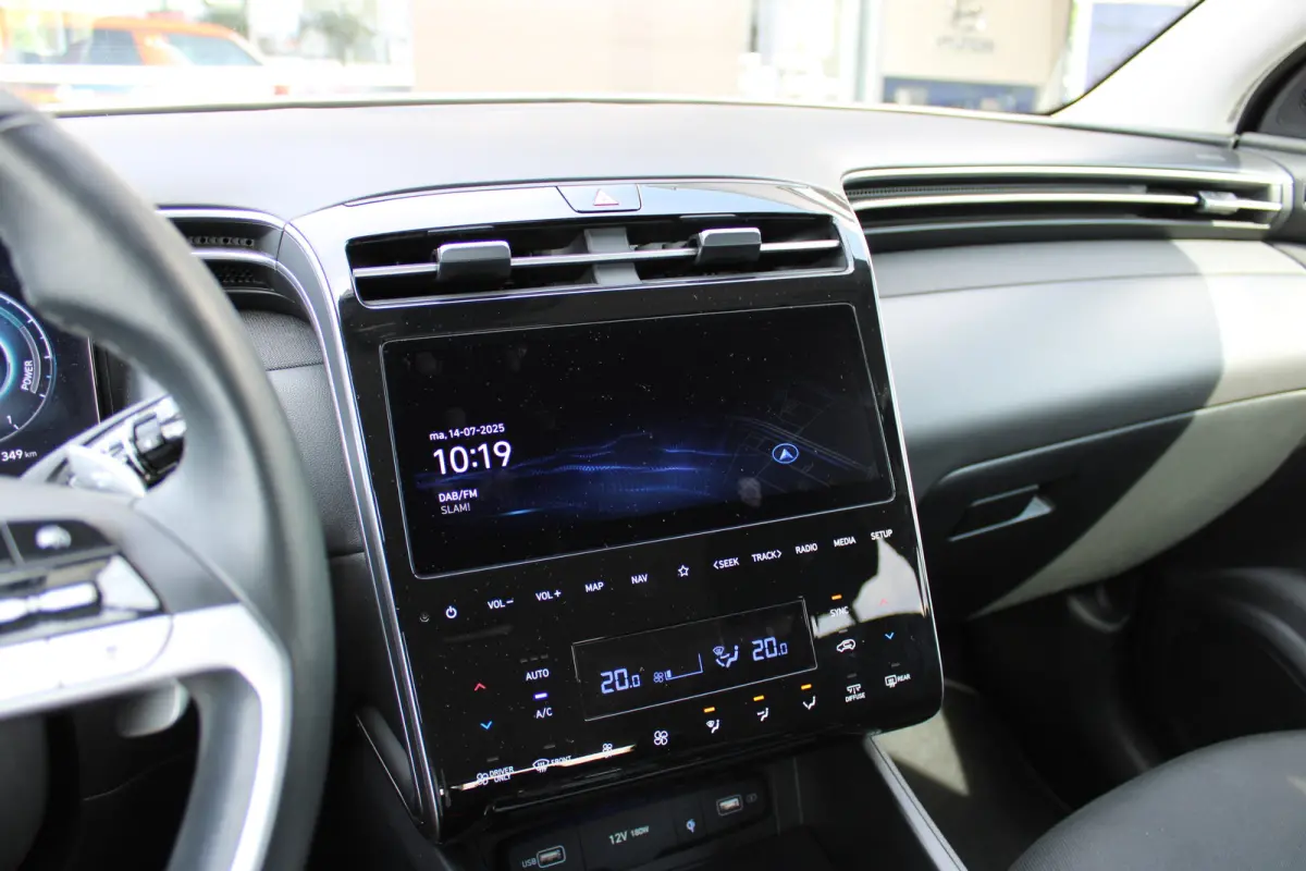 1.6 T-GDI PHEV Comfort Smart 4WD | Stoelverwarming voor| Stuurwielverwarmig | Navigatie | Climate Control | Achteruitrijcamera | Airco (automatisch) | Apple Carplay/Android Auto|telefooninte