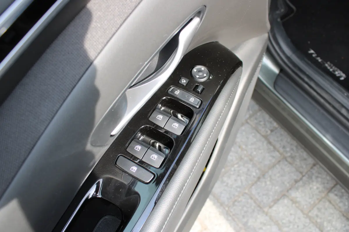 1.6 T-GDI PHEV Comfort Smart 4WD | Stoelverwarming voor| Stuurwielverwarmig | Navigatie | Climate Control | Achteruitrijcamera | Airco (automatisch) | Apple Carplay/Android Auto|telefooninte