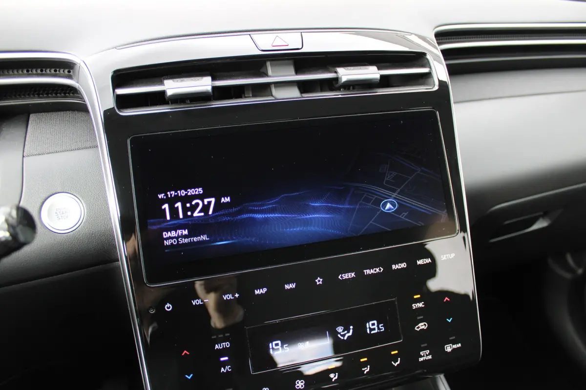 1.6 T-GDI PHEV Comfort Smart 4WD | DAB ontvanger | Achteruitrijcamera | Adaptive cruise control | Lane Assist | Stoel verwarming | | Achterbank in delen neerklapbaar | Achteruitrijcamera | A
