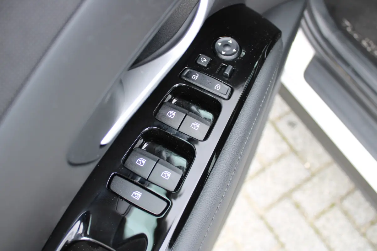 1.6 T-GDI PHEV Comfort Smart 4WD | DAB ontvanger | Achteruitrijcamera | Adaptive cruise control | Lane Assist | Stoel verwarming | | Achterbank in delen neerklapbaar | Achteruitrijcamera | A