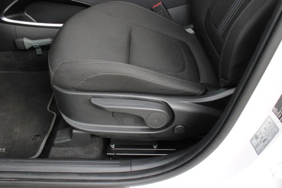 1.6 T-GDI PHEV Comfort Smart 4WD | DAB ontvanger | Achteruitrijcamera | Adaptive cruise control | Lane Assist | Stoel verwarming | | Achterbank in delen neerklapbaar | Achteruitrijcamera | A