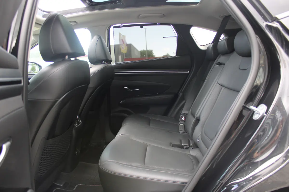 1.6 T-GDI 265pk PHEV Premium Sky 4WD | Schuifkanteldak | 360 camera | Lederen bekleding | | Achterbank verwarmd | Achteruitrij assistent | Airco (automatisch)