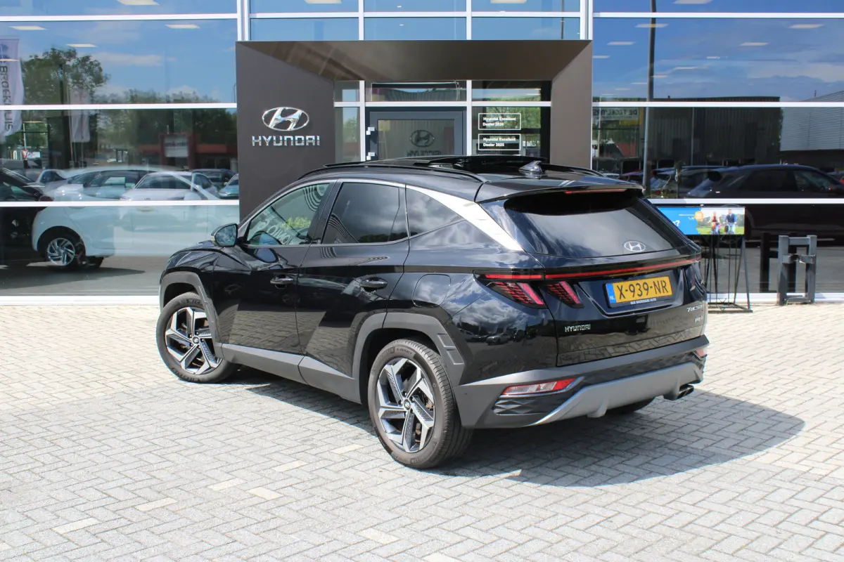 1.6 T-GDI 265pk PHEV Premium Sky 4WD | Schuifkanteldak | 360 camera | Lederen bekleding | | Achterbank verwarmd | Achteruitrij assistent | Airco (automatisch)