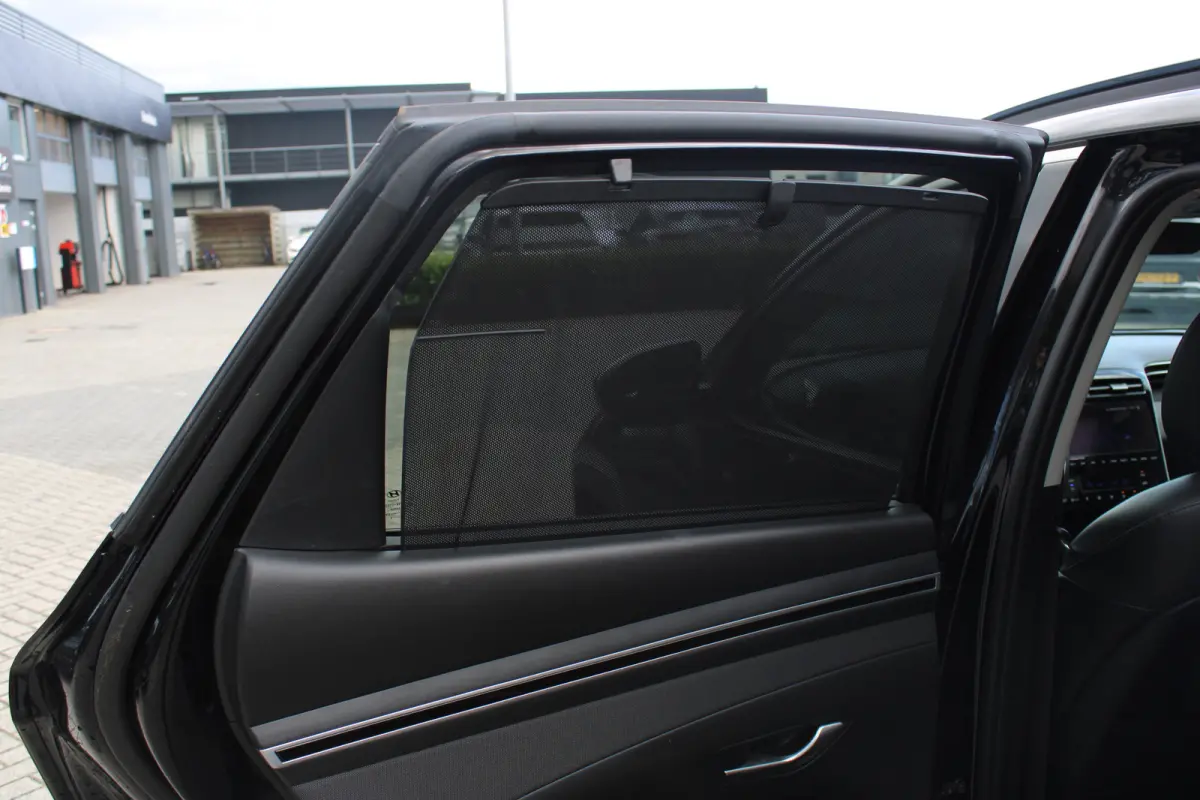 1.6 T-GDI 265pk PHEV Premium Sky 4WD | Schuifkanteldak | 360 camera | Lederen bekleding | | Achterbank verwarmd | Achteruitrij assistent | Airco (automatisch)