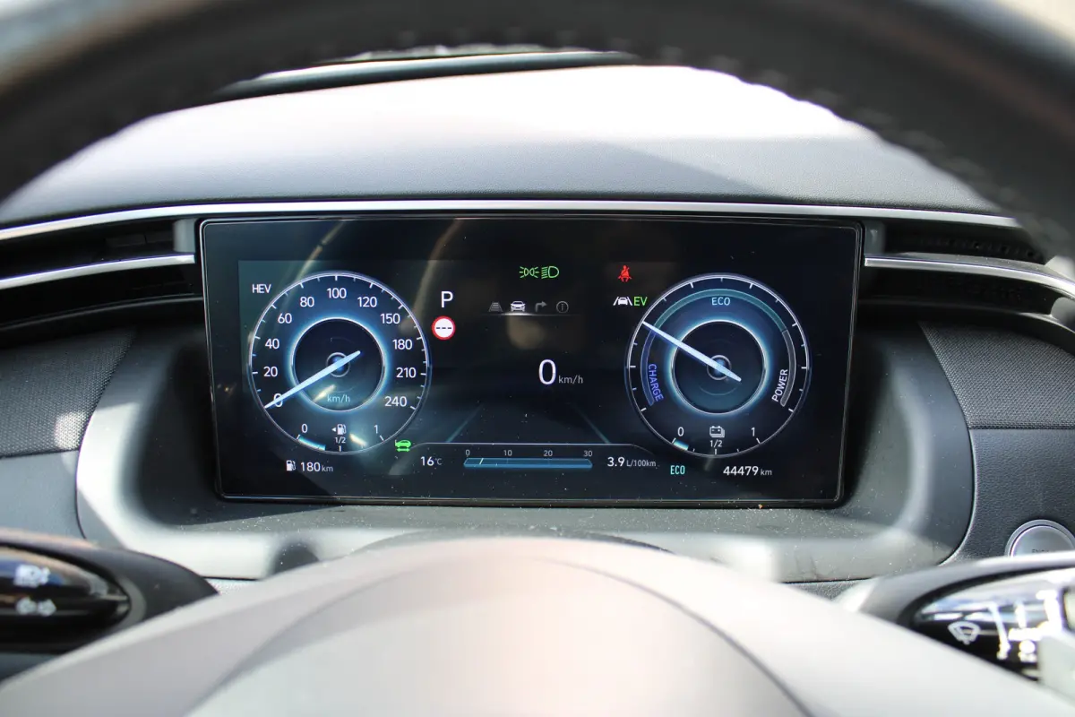 1.6 T-GDI PHEV Comfort Smart 4WD | DAB ontvanger | Achteruitrijcamera | | Achterbank in delen neerklapbaar | Achteruitrijcamera | Airco (automatisch)