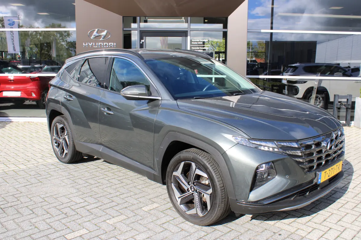 1.6 T-GDI PHEV Comfort Smart 4WD | DAB ontvanger | Achteruitrijcamera | | Achterbank in delen neerklapbaar | Achteruitrijcamera | Airco (automatisch)