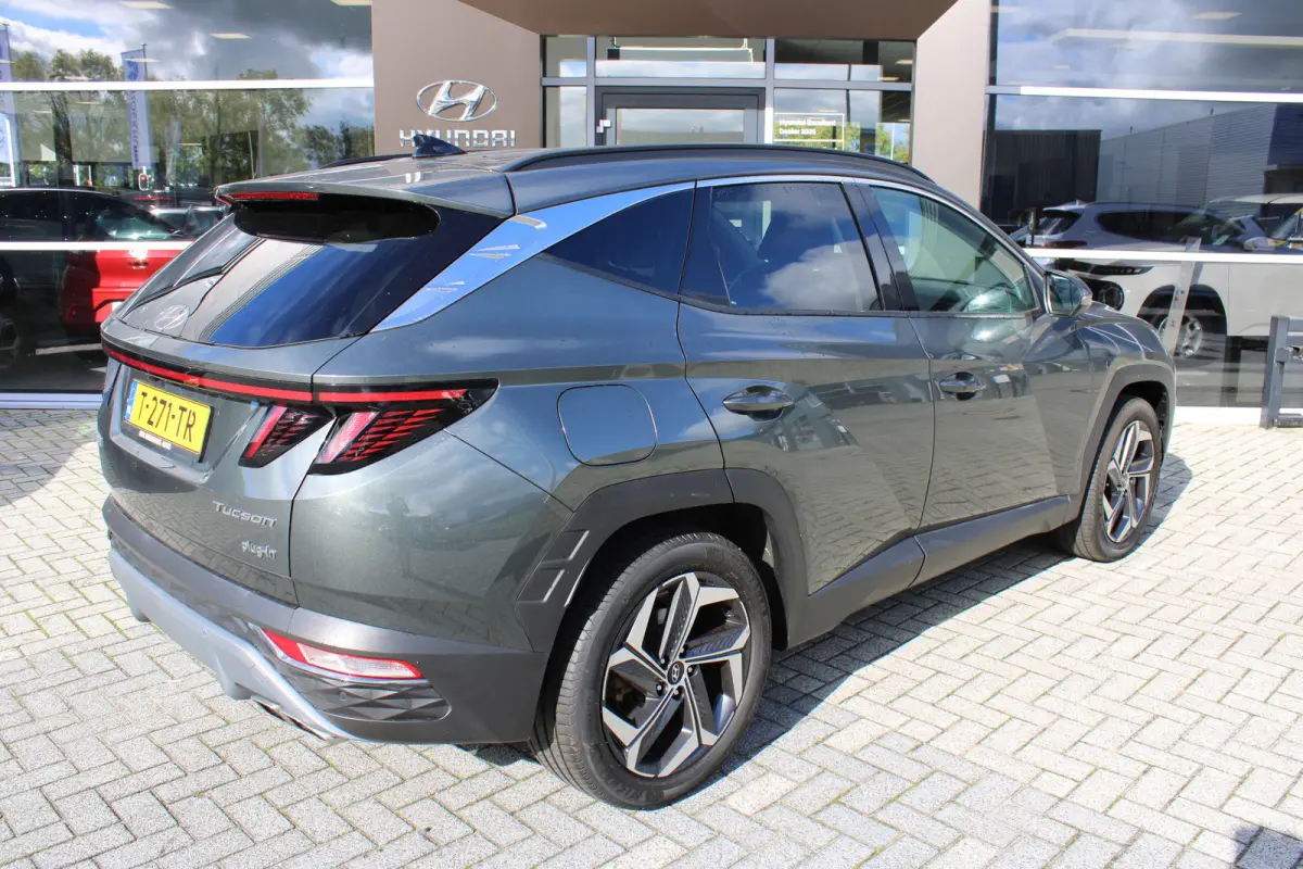 1.6 T-GDI PHEV Comfort Smart 4WD | DAB ontvanger | Achteruitrijcamera | | Achterbank in delen neerklapbaar | Achteruitrijcamera | Airco (automatisch)