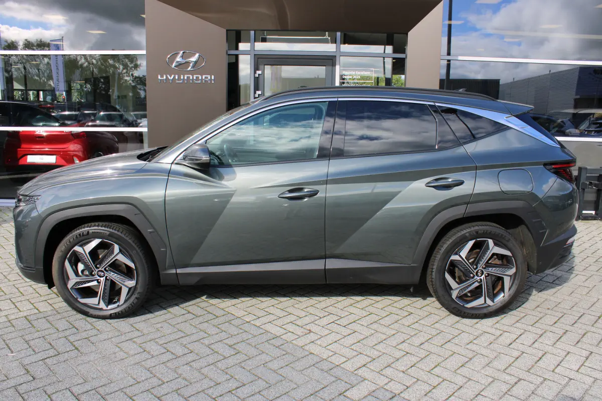 1.6 T-GDI PHEV Comfort Smart 4WD | DAB ontvanger | Achteruitrijcamera | | Achterbank in delen neerklapbaar | Achteruitrijcamera | Airco (automatisch)