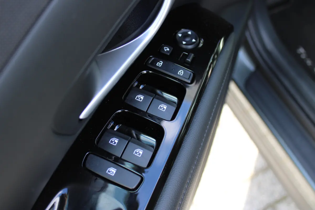 1.6 T-GDI PHEV Comfort Smart 4WD | DAB ontvanger | Achteruitrijcamera | | Achterbank in delen neerklapbaar | Achteruitrijcamera | Airco (automatisch)