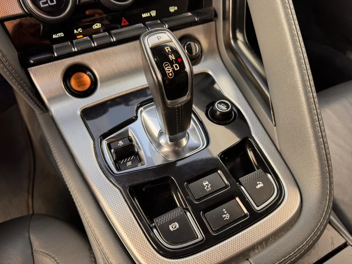 3.0 V6 S 380pk Carplay Camera Leder
