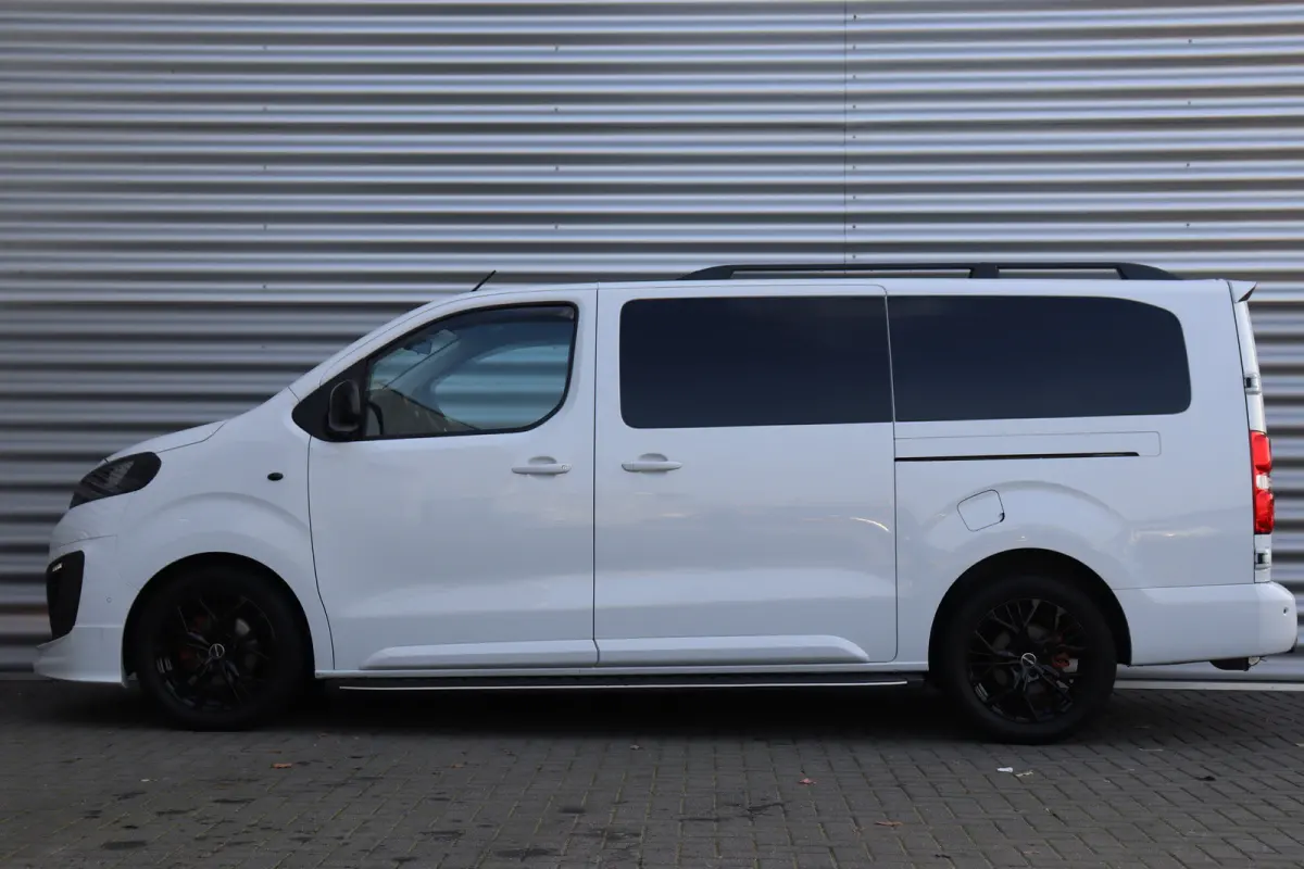 2.0D 180PK L3H1 RE-VOLVE AUTOMAAT / NAVI / LEDER / FULL-LED / 17" LMV / CAMERA / KEYLESS / IRMSCHER / SIDEBARS / TREKHAAK / BETIMMERING / 1E EIGENAAR / UNIEK !!