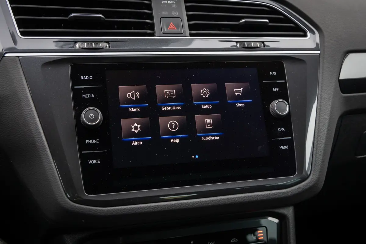 1.4 TSI eHybrid Elegance PHEV | IQ.Light | Stoel+stuur verwarming | Adap cruise | Navi | Apple Carplay/Android Auto | Apple Carplay/Android Auto | Cruise control adaptief | Elektrisch bedien