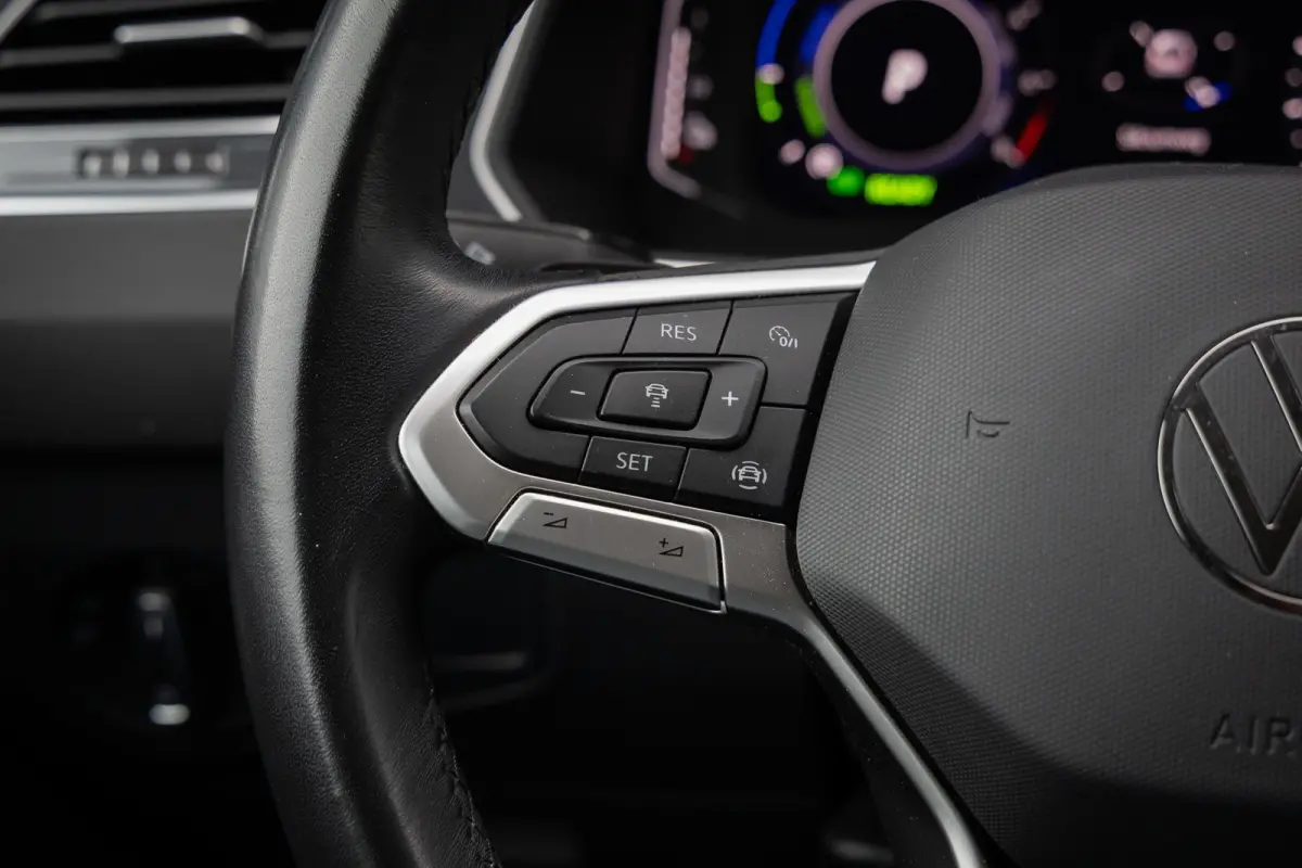 1.4 TSI eHybrid Elegance PHEV | IQ.Light | Stoel+stuur verwarming | Adap cruise | Navi | Apple Carplay/Android Auto | Apple Carplay/Android Auto | Cruise control adaptief | Elektrisch bedien