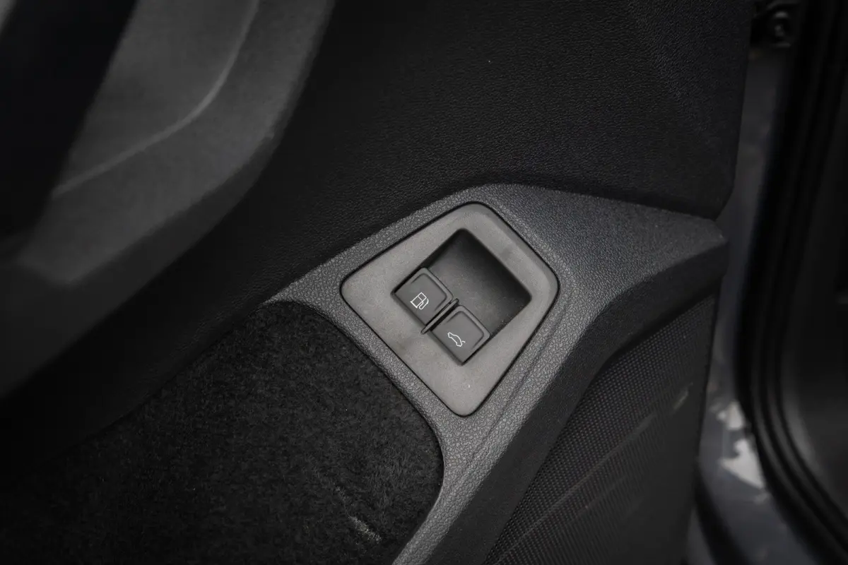 1.4 TSI eHybrid Elegance PHEV | IQ.Light | Stoel+stuur verwarming | Adap cruise | Navi | Apple Carplay/Android Auto | Apple Carplay/Android Auto | Cruise control adaptief | Elektrisch bedien