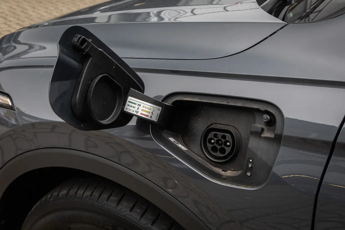 1.4 TSI eHybrid Elegance PHEV | IQ.Light | Stoel+stuur verwarming | Adap cruise | Navi | Apple Carplay/Android Auto | Apple Carplay/Android Auto | Cruise control adaptief | Elektrisch bedien